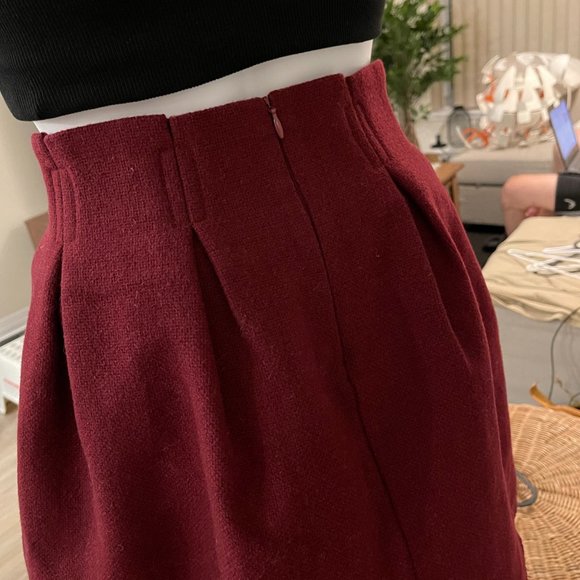 skirt - Picture 3 of 4